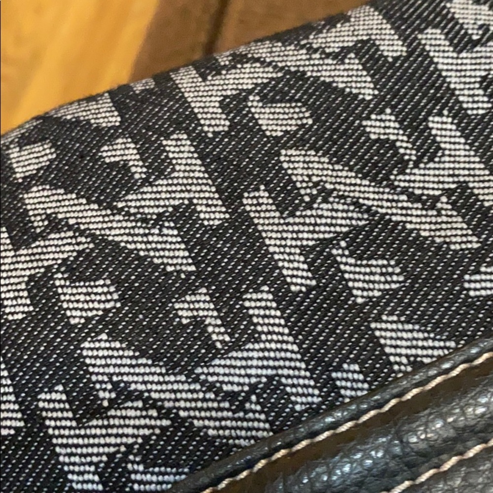 Ladies Purse - Picture 5 of 9